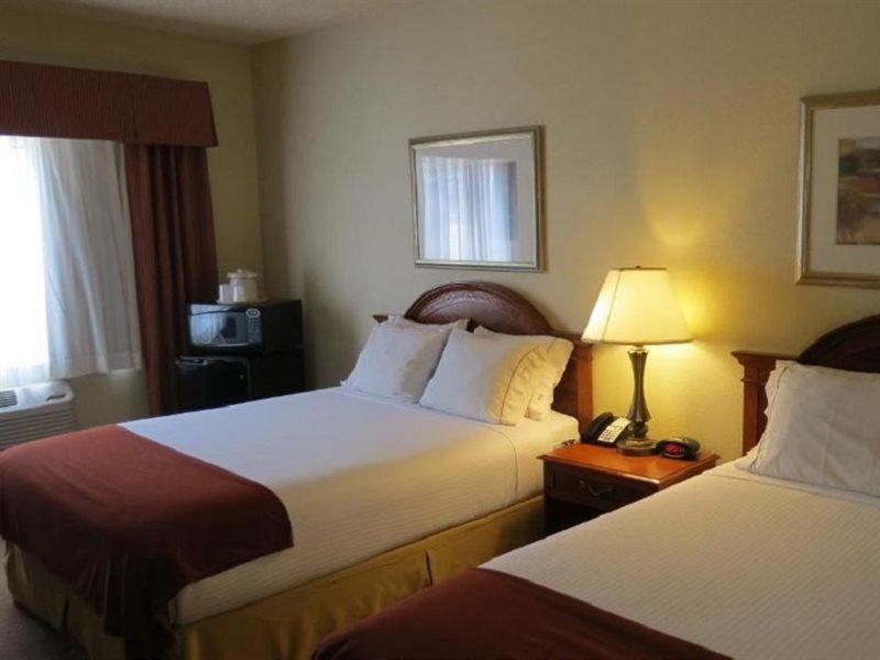 Baymont Inn & Suites By Wyndham Holbrook Zewnętrze zdjęcie